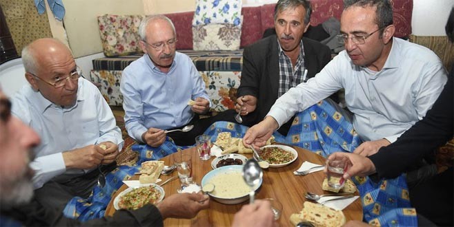 Bülent Tezcan'dan Mahir Ünal'a fotoğraflı yanıt
