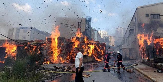 Halkalı'da karton fabrikasında yangın
