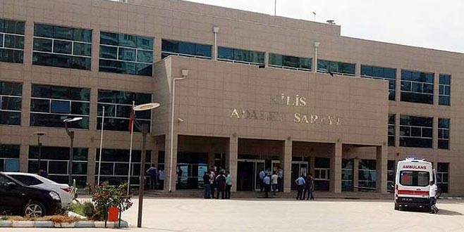 Adliye'de silahlı kavga! Ambulanslar sevkedildi!