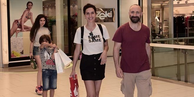 Bergüzar Korel'den enayi değiliz çıkışı!