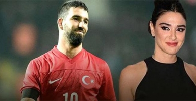 Aslıhan Doğan'dan Arda Turan'a gönderme