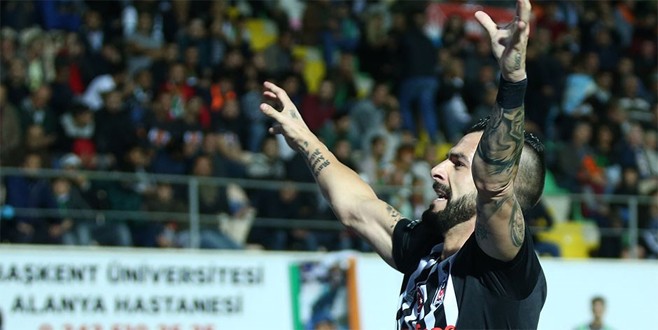 Negredo Süper Lig'de siftah yaptı