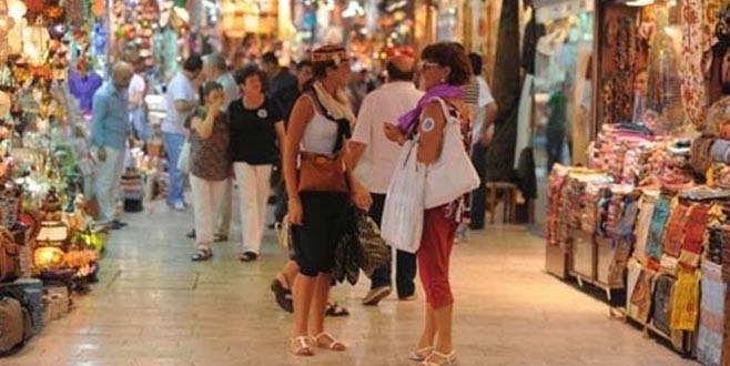 Turistler kartla en çok İstanbul'da ödeme yaptı