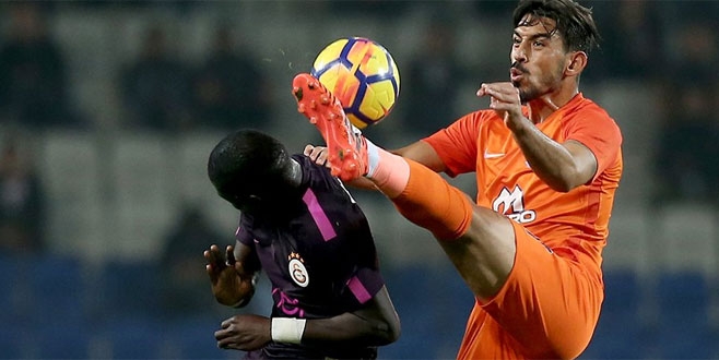 Başakşehir - Galatasaray'ı bozguna uğrattı