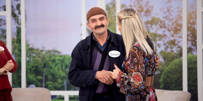 Esra Erol'da ev sahibi oldu