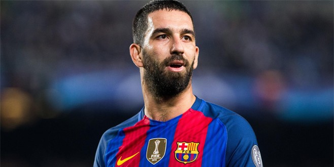 Arda Turan Türkiye'ye geldi!