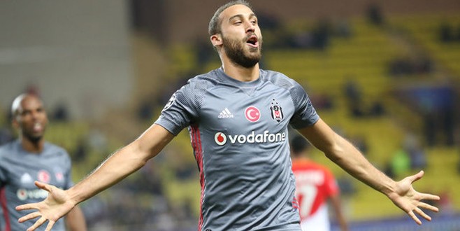 Cenk Tosun'dan özel istek!