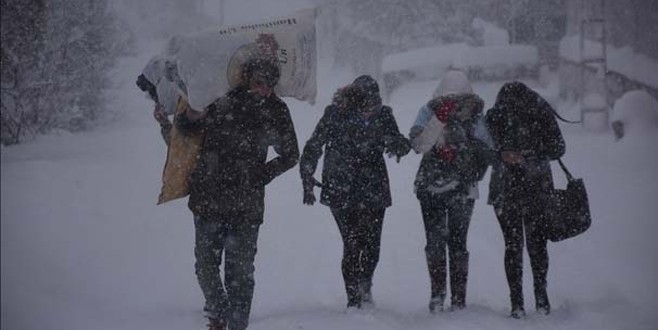 Erzurum -19 derece! Göz gözü görmüyor!