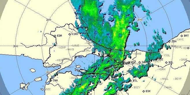İstanbul'da beklenen yağış dün gece başladı