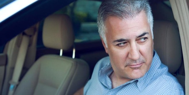Tamer Karadağlı'dan takipçisine ayar