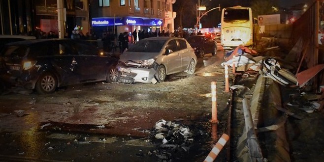 Kadıköy'de yolcu otobüsü dehşeti 6 yaralı