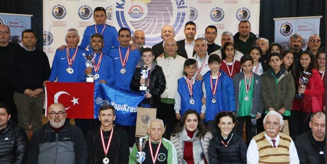 Uğur Mumcu koşusu Kartal'da yapıldı