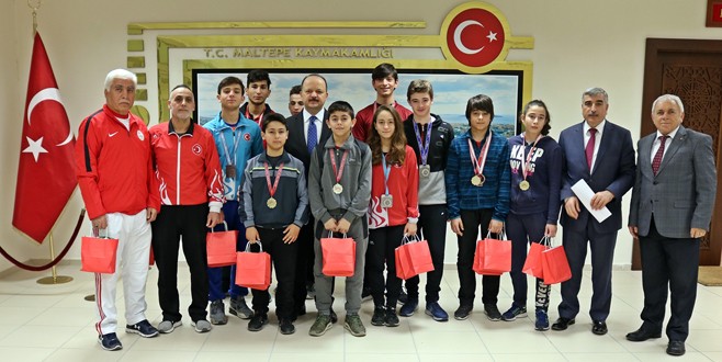 Başarılı sporculardan Kaymakam Meftun Dallı'ya ziyaret
