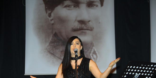 Eda Alakuş'tan türkü ziyafeti!
