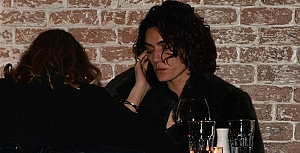 Hande Subaşı telefonda ağladı