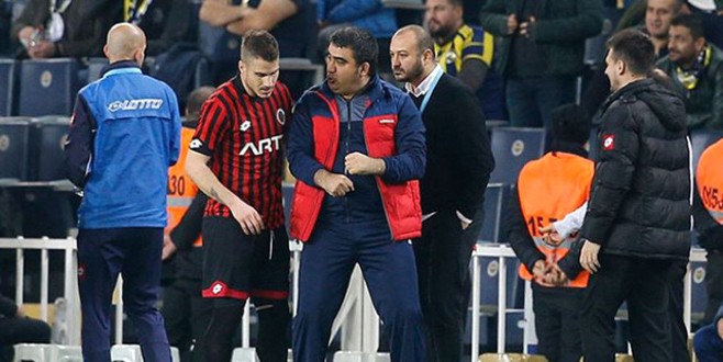 Ümit Özat Fenerbahçe'ye tepki gösterdi