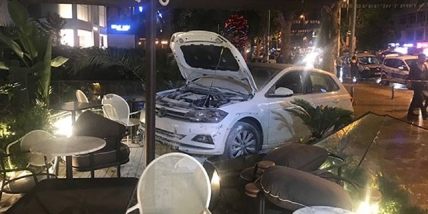 Bağdat Caddesi'nde facia ucuz atlatıldı