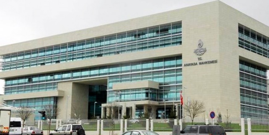 CHP 'KHK yetkisi' kararını AYM'ye taşıyor