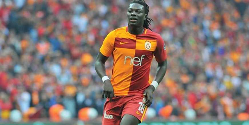 Bafetimbi Gomis'e Çin'den iki talip