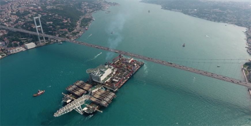 Dünyanın en büyüğü İstanbul Boğazı'ndan geçiyor