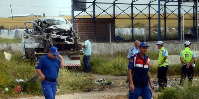 Eskişehir'de katliam gibi kaza: 5 ölü