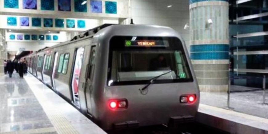 İstanbul'da metro arızası: Seferler aksadı
