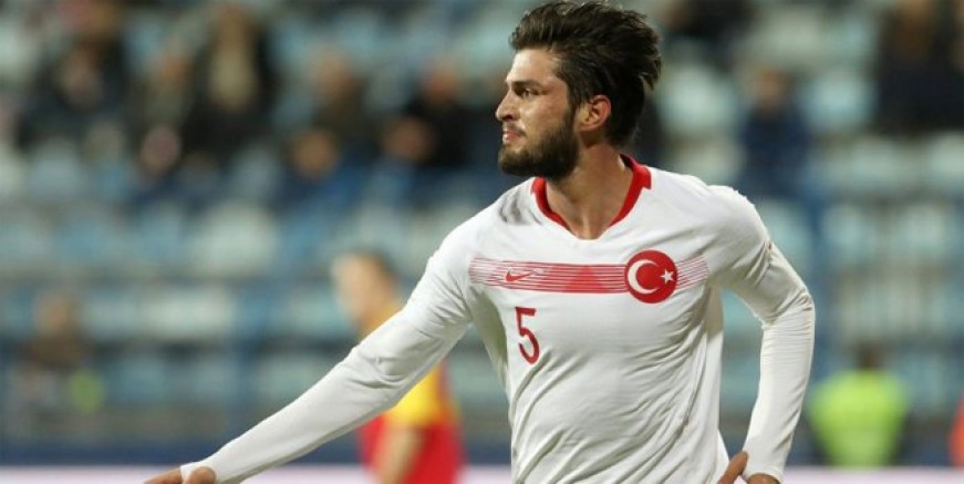 Okay Yokuşlu Celta Vigo'ya imza attı