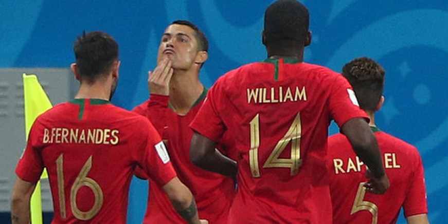 Ronaldo'dan Messi'ye keçi göndermesi