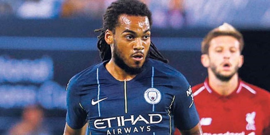 Denayer Galatasaray'a yakın