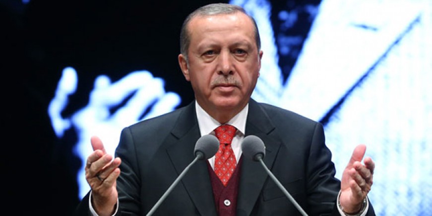 Erdoğan için 'diktatör' diyen sunucu kovuldu