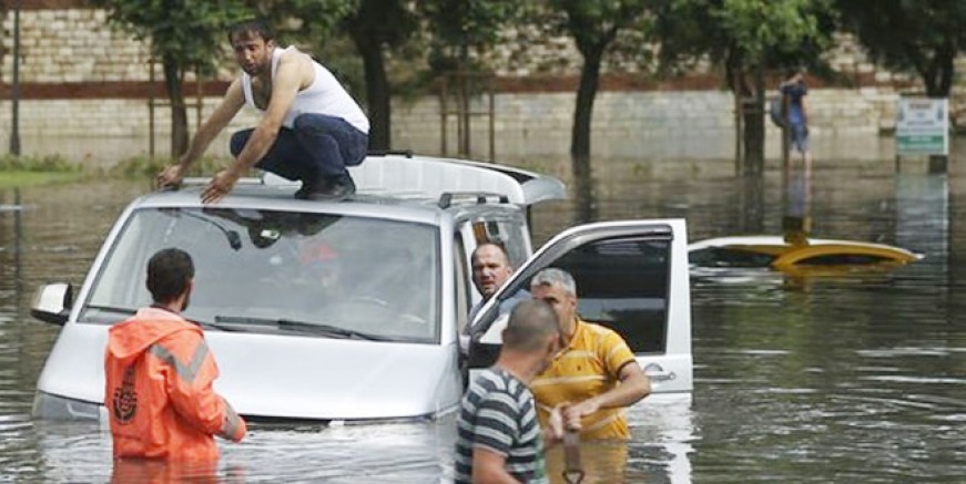 Meteorolojiden İstanbul'a uyarı üzerine uyarı