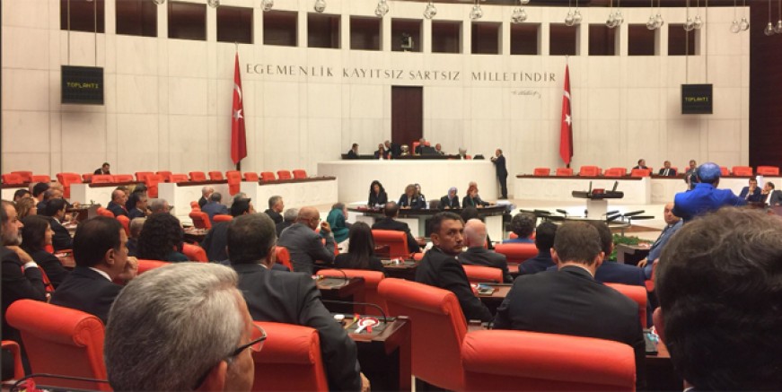 TBMM'de yemin töreni başladı
