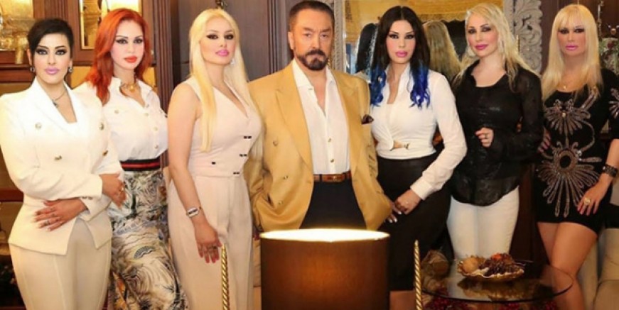 Adnan Oktar ve kediciklerinden mektup var!