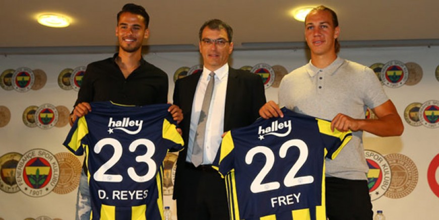 Fenerbahçe'de çifte imza töreni!