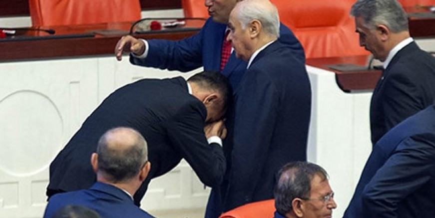 Hayati Arkaz MHP'ye geçti