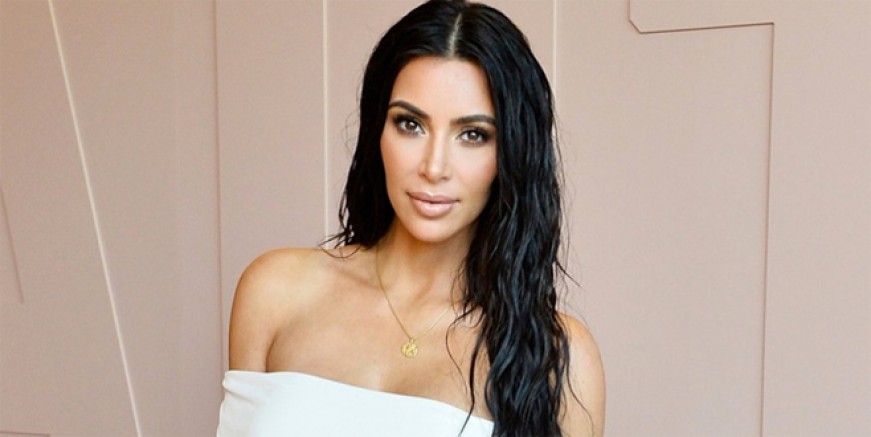 Kim Kardashian dalga konusu oldu