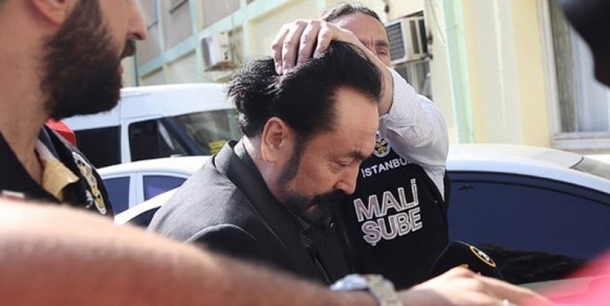 Adnan Oktar'dan her satırı skandal mektup