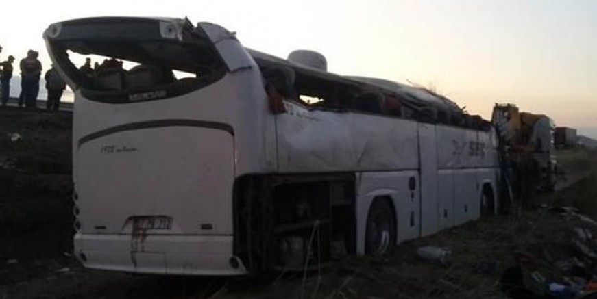 Aksaray'da korkunç kaza; 6 ölü