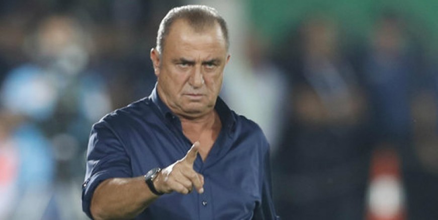 Fatih Terim Akhisar taraftarına küfretti!