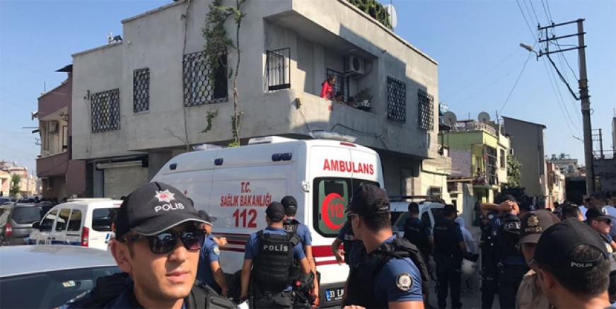Mersin'de bir evde 5 kişi ölü bulundu