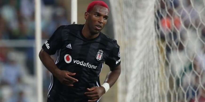 Ryan Babel sözleşme uzatıyor