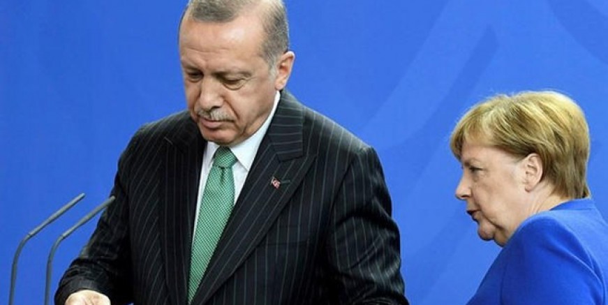 İşte Erdoğan'ın Merkel'e verdiği o liste