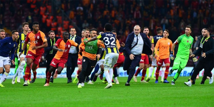 Dev derbi bitti ortalık karıştı