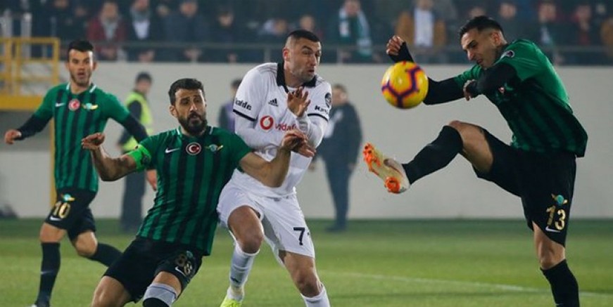 Akhisarspor'da yabancı skandalı