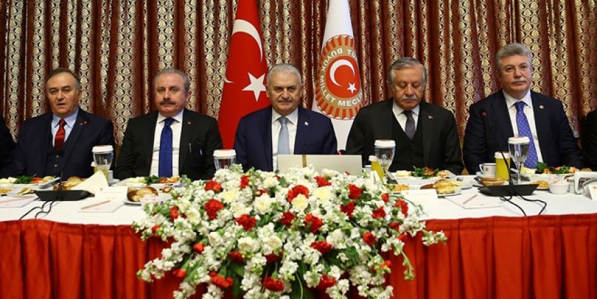 Binali Yıldırım'dan istifa açıklaması