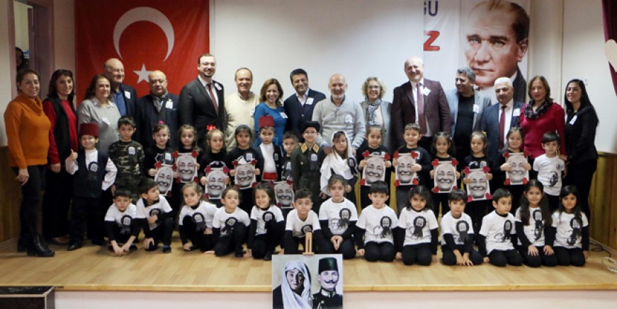 Kartallı minikler Zübeyde Hanım'ı unutmadı