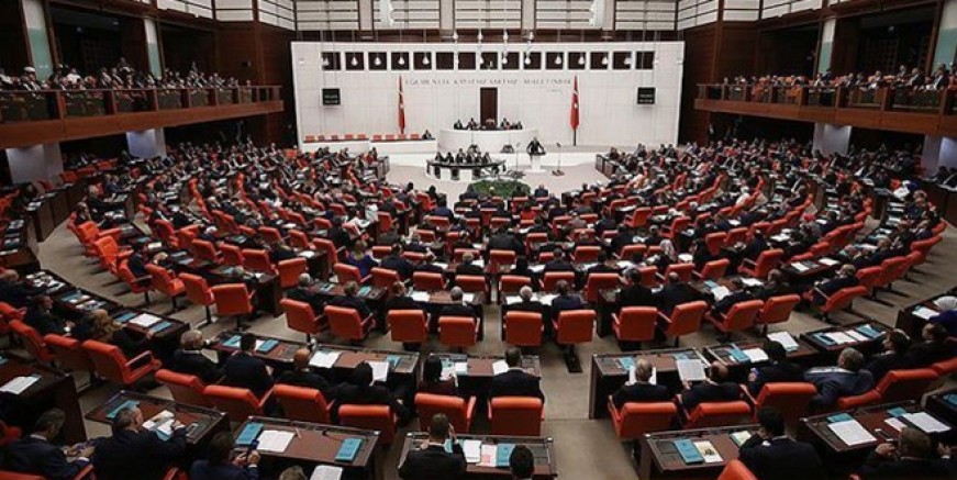 AK Parti'den EYT'lileri üzen açıklama