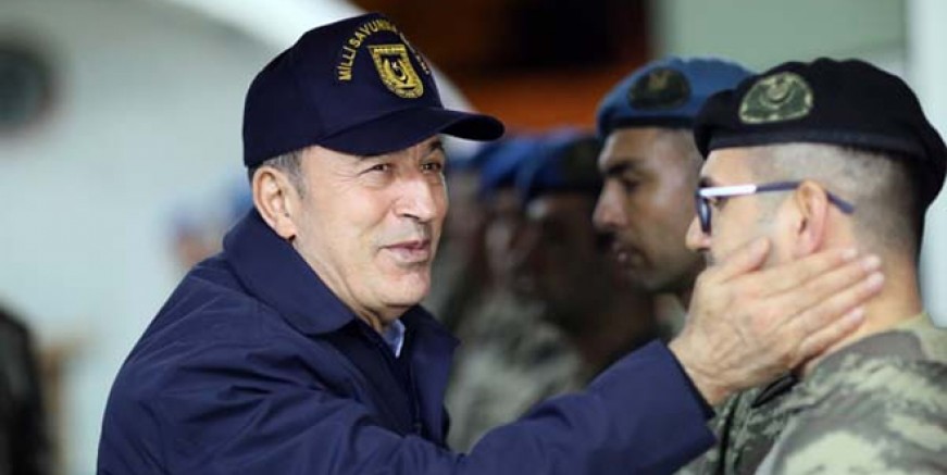 Bakan Hulusi Akar'dan sınırda mesaj!
