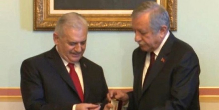 Binali Yıldırım görevi Celal Adan'a devretti