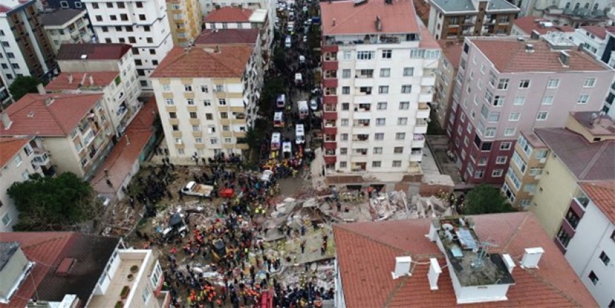 'Depremde İstanbul'un yüzde 70'i yıkılır'